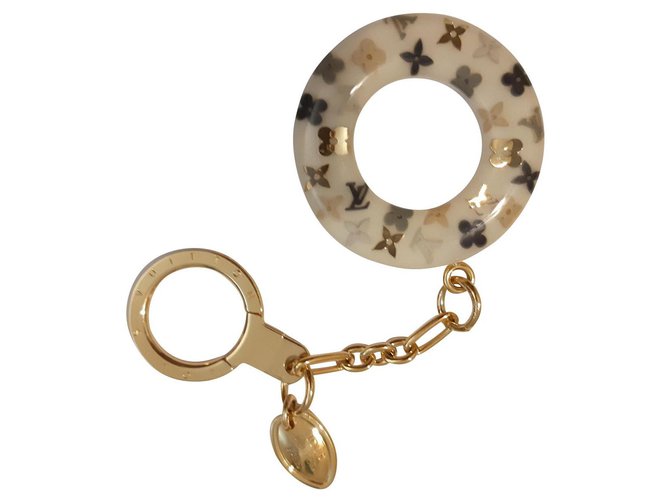 Louis Vuitton Amuletos bolsa Dorado Metal  ref.161260