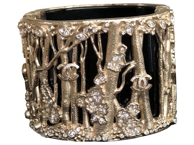 Chanel Armbänder Golden Metall  ref.161465