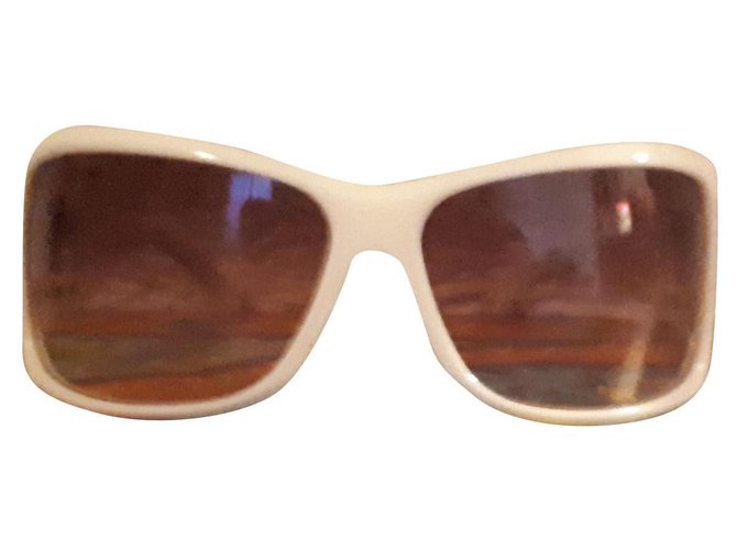 Yves Saint Laurent Sunglasses Cream  ref.161481