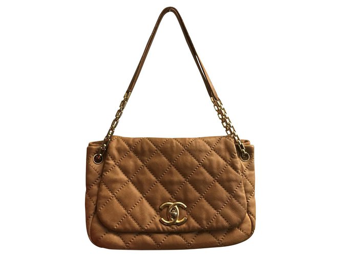 Timeless Chanel Bolsas Bege Couro  ref.161729