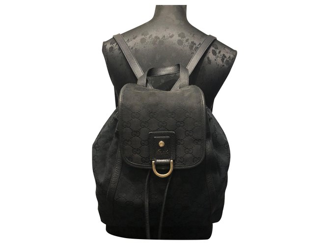black backpack gucci
