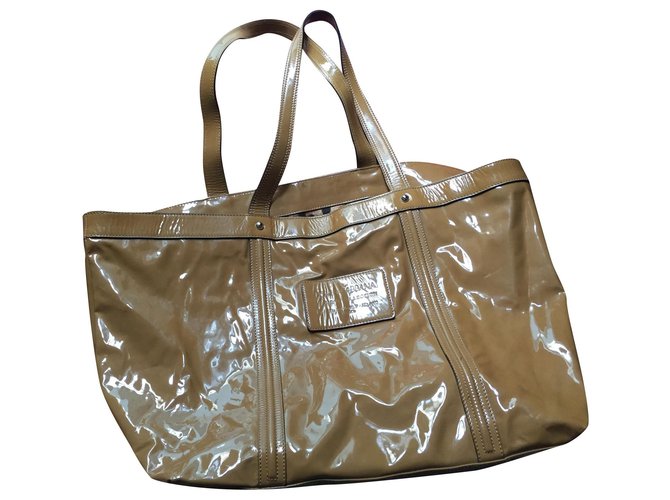 Dolce & Gabbana spacious bag D G Beige Patent leather  ref.162572