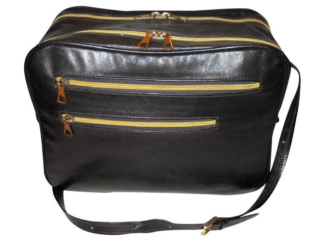 Mila Schon Black Leather Crossbody Bag 