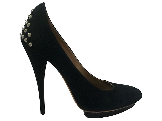 Scarpins McQ de camurça preta com spikes e plataforma Preto Prata
