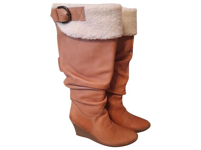 Catarina Martins Boots Golden