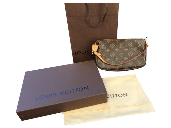 Louis Vuitton monogram canvas clutch Brown Cloth  ref.163313