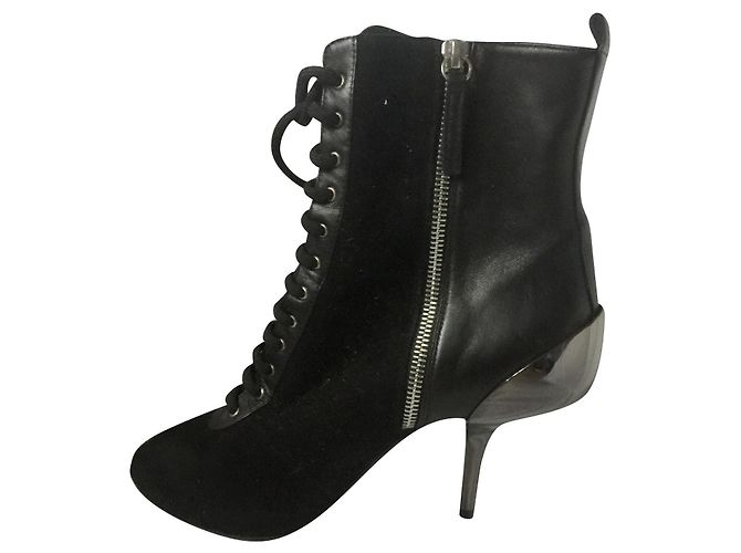 Giuseppe Zanotti Stiefel mit Reißverschluss und Schnürung Schwarz