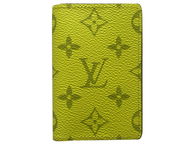 Louis Vuitton taigarama wallet Yellow Leather  ref.163472