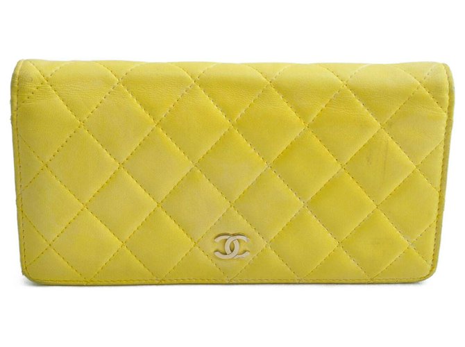 Chanel Matelasse Long Wallet Yellow Leather  ref.163671