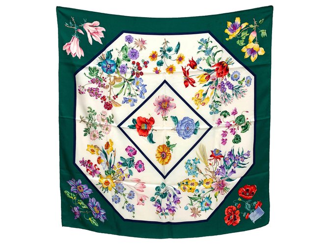 Gucci Vintage silk foulard Multiple colors  ref.163866