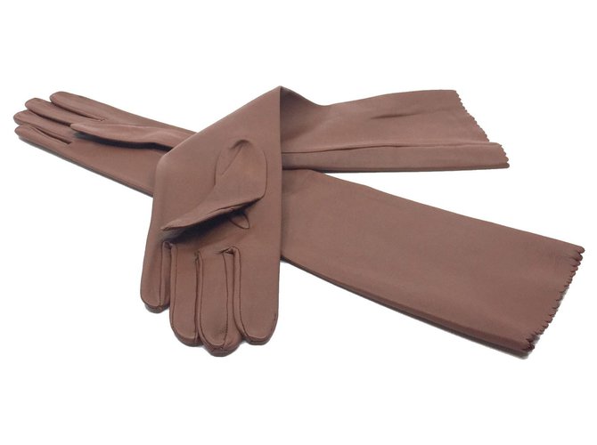 Autre Marque Long camel leather gloves Light brown  ref.163880