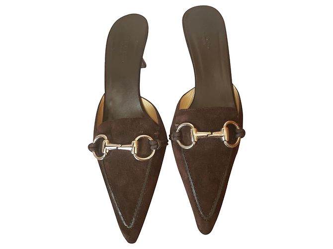Mules à talon Gucci en daim chocolat