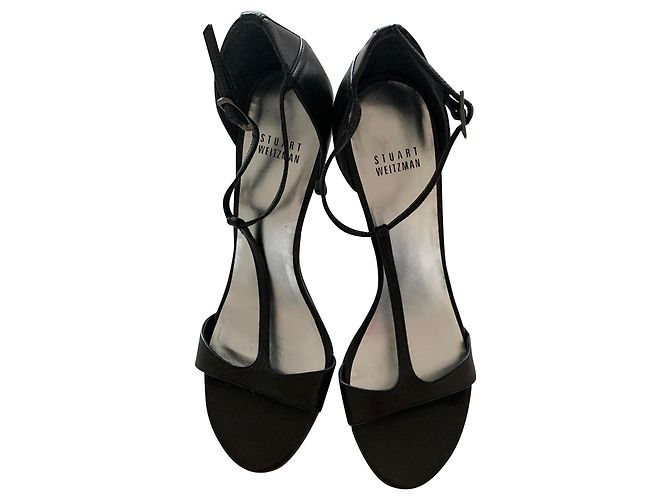 Sandali Stuart Weitzman Sinful in pelle nera Nero