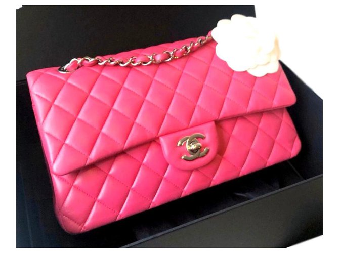 Chanel bolsa clássica rosa média Couro  ref.165023