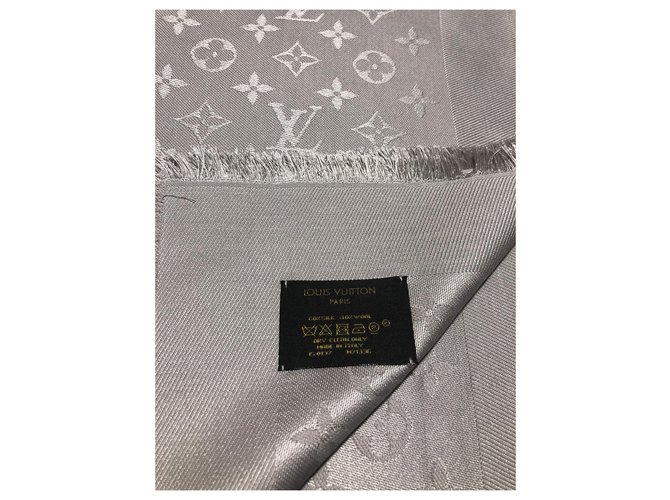 Louis Vuitton monogram shawl Grey Silk Wool  ref.165275