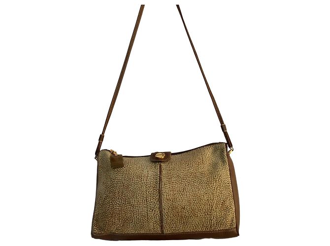Autre Marque Borsa a tracolla in pelle scamosciata borbonese Redwall