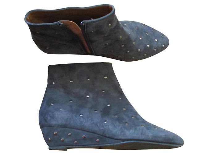 Autre Marque Graue Wildlederstiefel aus Zinn, Pointure 36. Anthrazitgrau
