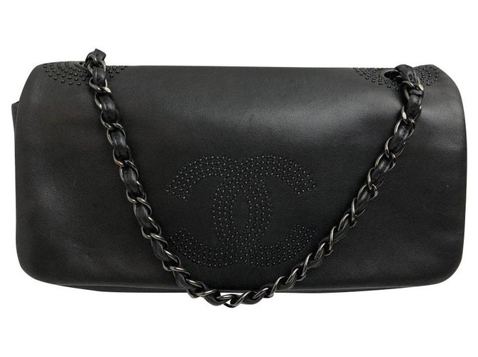 Chanel Black Leather  ref.165535