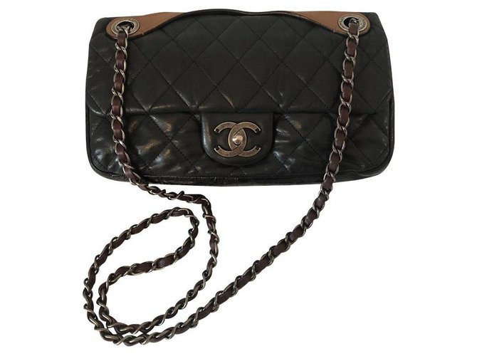 Chanel Black Leather  ref.165536