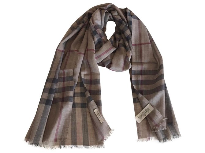 STOLE BURBERRY Brown Wool  ref.165547