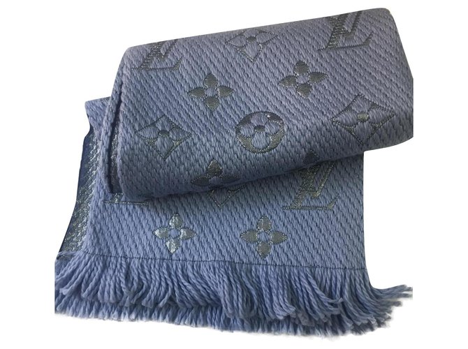 Louis Vuitton Logomania gray scarf Grey Silk Wool ref.235896 - Joli Closet