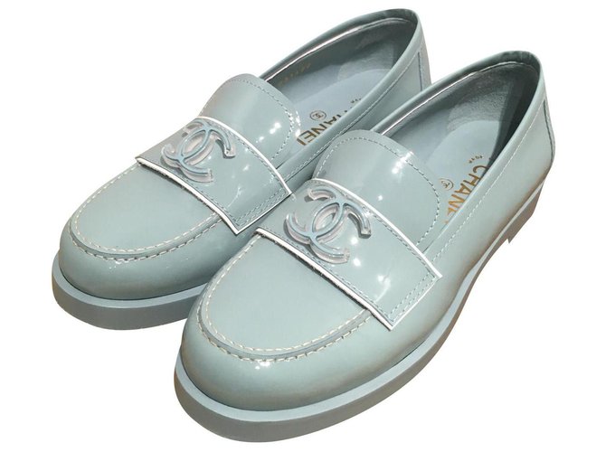 Chanel Flats Light blue Patent leather  ref.165922