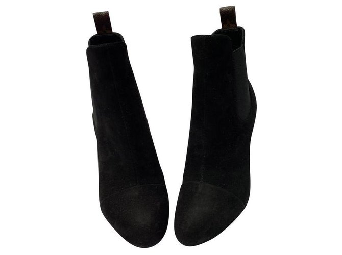 Louis Vuitton black suede ankle boot Deerskin  ref.166007