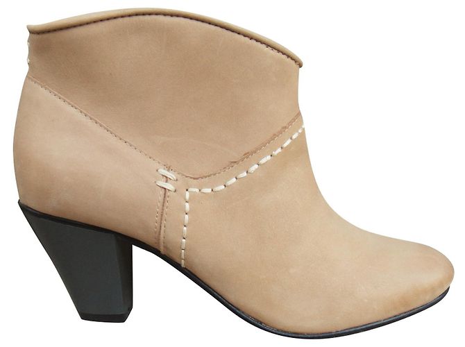 Botas Maje Olivette em couro bege 38