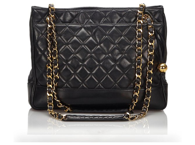 Chanel Black Matelasse Lambskin Leather Shoulder Bag  ref.166229