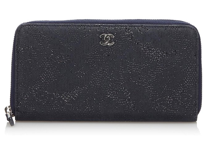 Chanel Black Embossed Zip Long Wallet Schwarz Leder  ref.166277