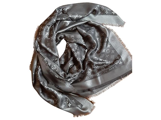 Louis Vuitton Scialle Monogram Shine Nero Argento