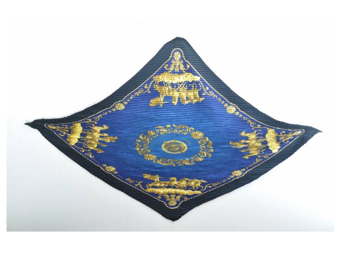 Pañuelo Hermès Plisado "COSMOS" Azul Seda  ref.167037