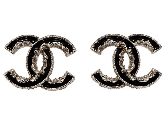 Chanel LARGE CC BLACK ENAMEL Doré