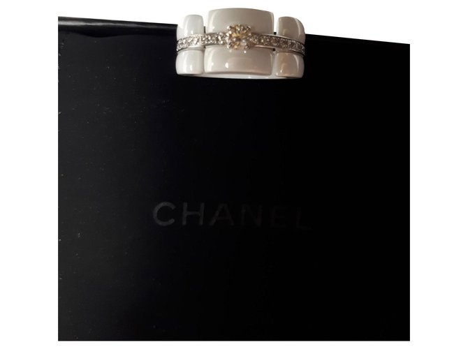 Chanel ANILLO ULTRA NUEVO NUNCA USADO Blanco Cerámico  ref.167263