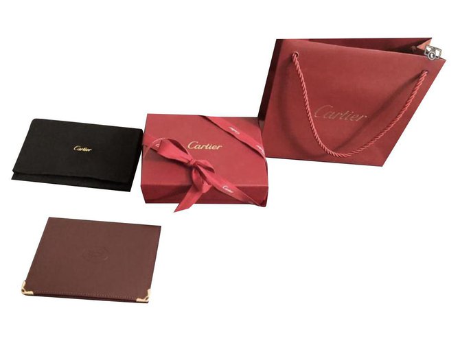 Cartier passport cover Dark red Leather  ref.167780