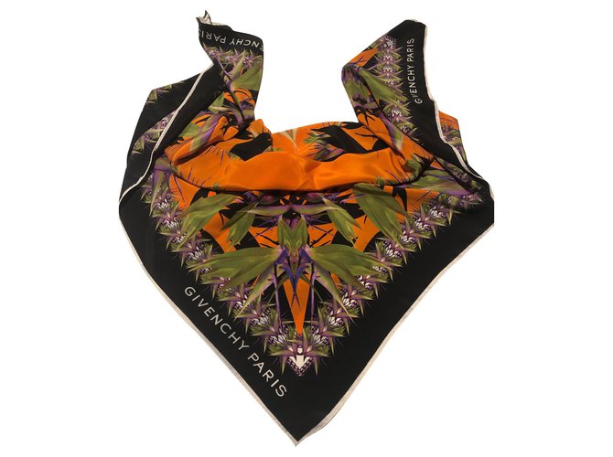 GIVENCHY silk scarf Multiple colors  ref.168415