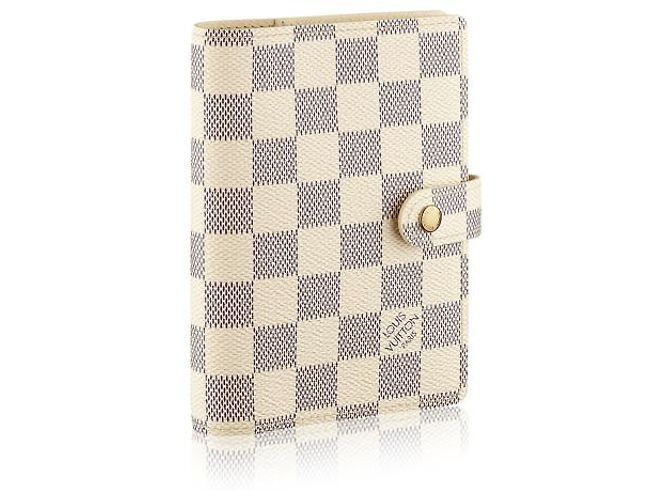 Louis Vuitton agenda new Beige