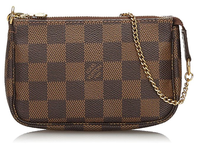 louis vuitton checkered pochette