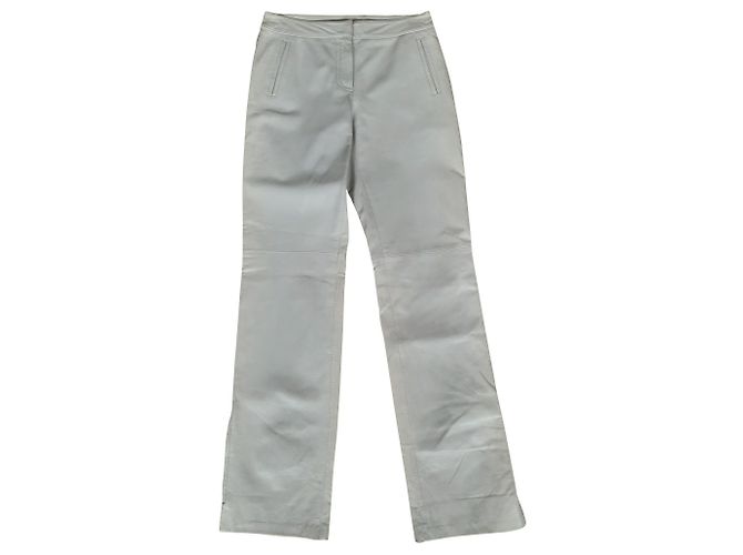 Escada Lederhosen