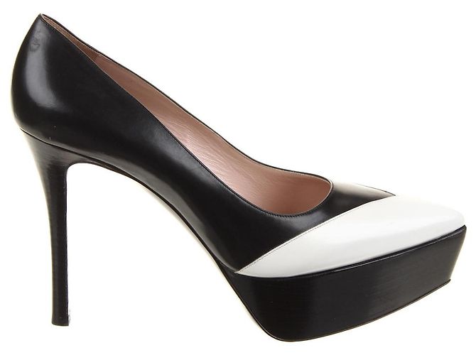 Miu Miu High Heels aus Leder schwarz weiß
