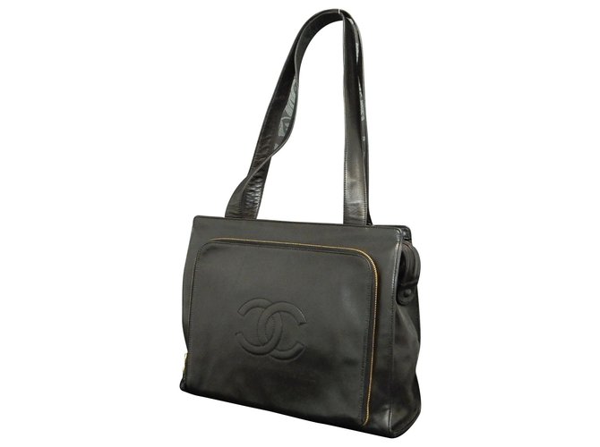 Chanel Vintage Handbag Black Leather  ref.168862