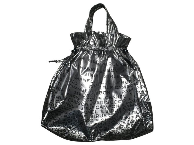 Chanel Handbags Black Silvery Synthetic  ref.168970