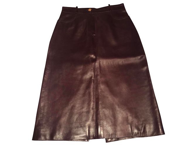 Céline Midirock aus Lammfell Dunkelrot Bordeaux