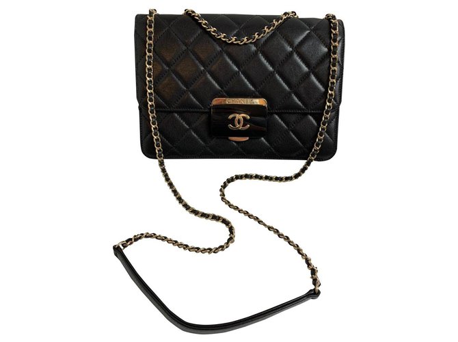 Classique Chanel Cuir Noir  ref.169367