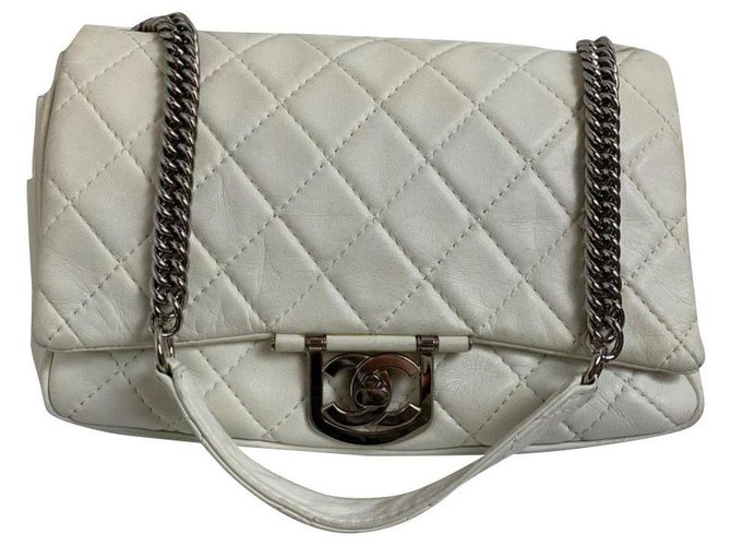 Chanel White Leather  ref.169532