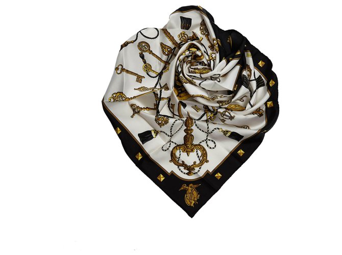 Hermès Hermes Lenço de seda estampado branco Preto Pano  ref.169688
