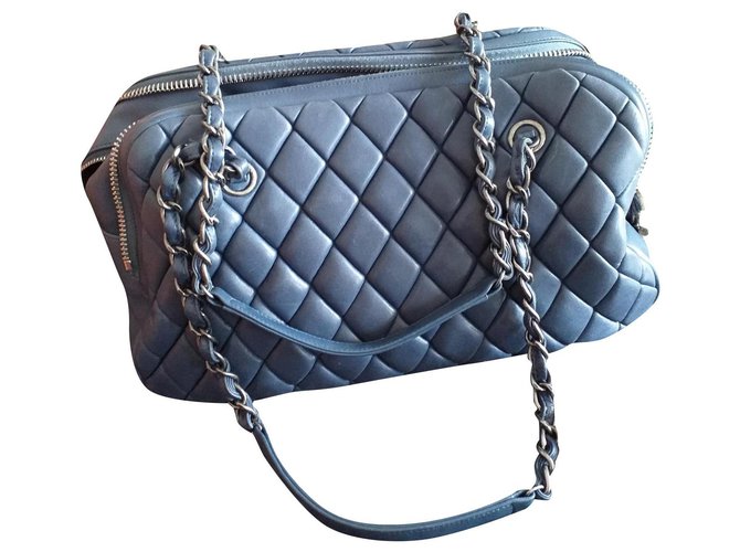 Chanel Bolsas Azul Pele de cordeiro  ref.169763