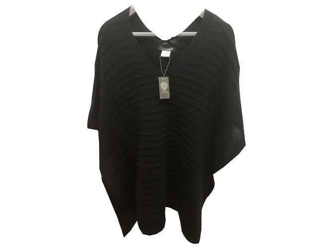 Vince Camuto Poncho aus Acryl Schwarz