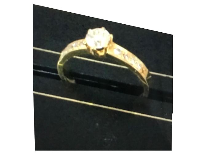 No Brand Neuf solitaire or jaune et diamants