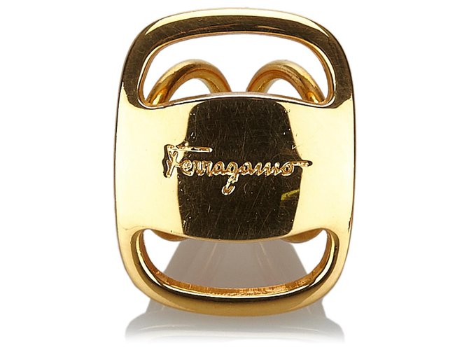 Salvatore Ferragamo Ferragamo Gold Vara Scarf Ring Golden Metal  ref.169895